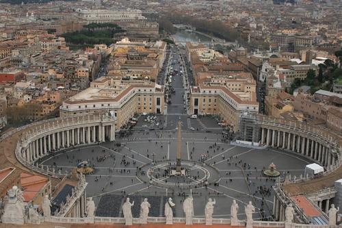 Работающих в Ватикане могут увольнять за отказ прививаться от коронавируса