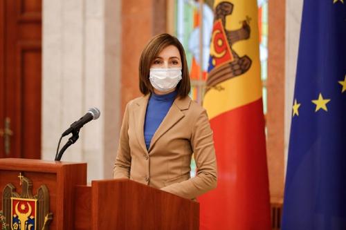 Санду заявила, что Молдавия стала заложницей собственного парламента