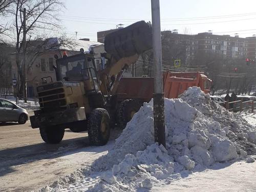 Хабаровский мэр объяснил, почему в городе плохо убирают снег