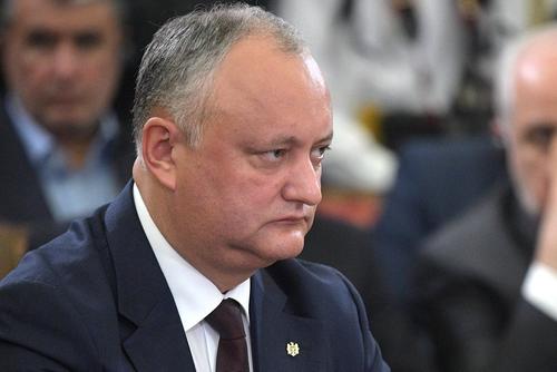 Додон ждет от ЕС комментариев по неконституционной позиции президента Молдавии