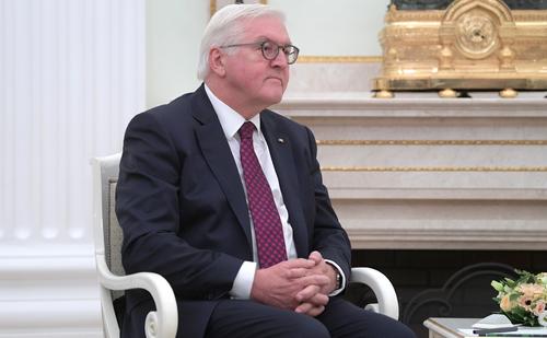 Президент ФРГ Франк-Вальтер Штайнмайер заявил о необходимости сохранить связи с Россией
