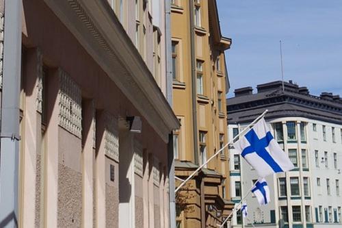 Финские власти решили ввести режим ЧС из-за пандемии