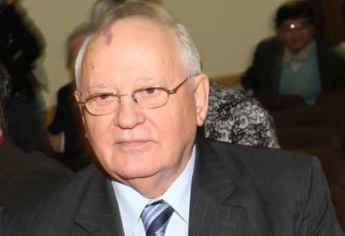 Горбачев призвал одолеть пандемию коронавируса без «политических игр и интриг»