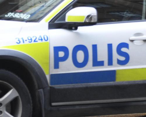 В Швеции вооруженный мужчина ранил восемь человек