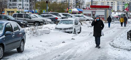 Челябинским автомобилистам запретят парковаться в местах заторов