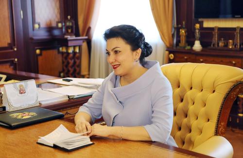 Министр культуры Крыма нецензурно выругалась на совещании с Аксеновым