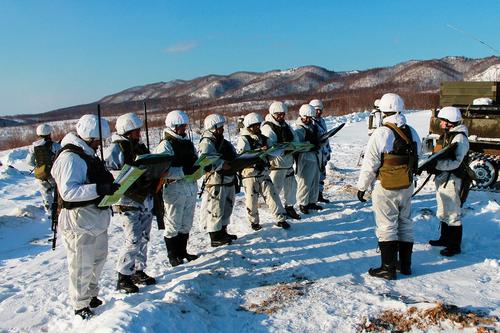 На Сахалине начались двухсторонние тактические учения с подразделениями армейского корпуса ВВО