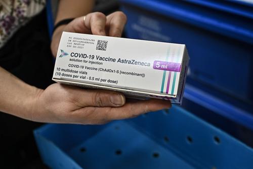 Учительница скончалась после прививки вакциной AstraZeneca в Словакии
