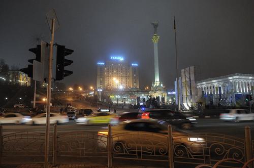 Экс-премьер Украины Азаров заявил, что в стране каждый год «умирает целый город»