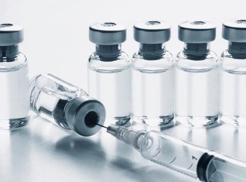 Вакцина Astrazeneсa вызвала сомнения в Европейских странах