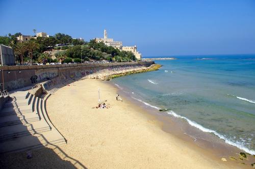 Израиль рассчитывает летом возобновить прием туристов из России и других стран
