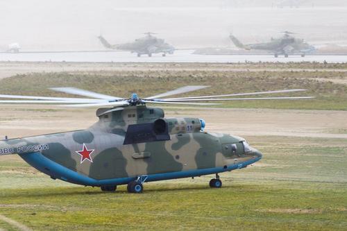 Сайт Avia.pro: Турция нанесла артудары по сирийской базе, где могли находиться российские вертолеты  