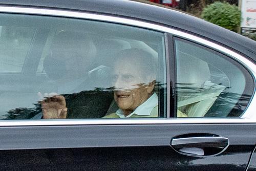 99-летний принц Филипп вернулся во дворец после операции на сердце