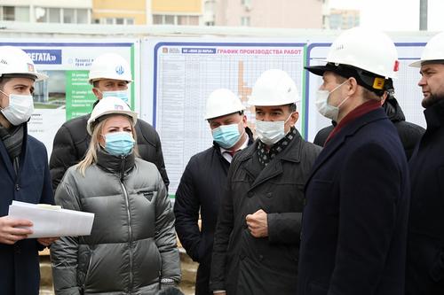 Губернатор Кубани проинспектировал долгострои в центре Краснодара