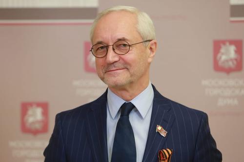Депутат МГД Герасимов: В Москве отреставрируют первый памятник Есенину