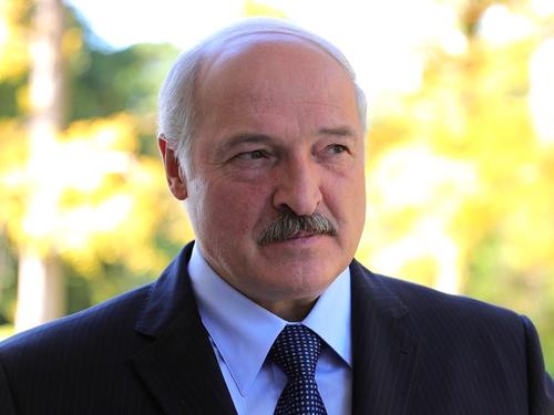 Лукашенко заявил, что «не обещал» Путину реформу конституции в Белоруссии