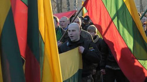 Литва увековечивает память нацистских преступников