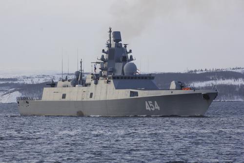 Фрегат «Адмирал Горшков» вышел в Баренцево море для проведения стрельб под носом кораблей НАТО