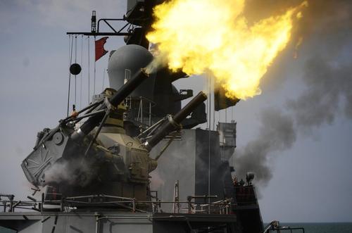 Боевые корабли Балтфлота отработали стрельбу по воздушным целям, военным летчикам НАТО есть о чем задуматься