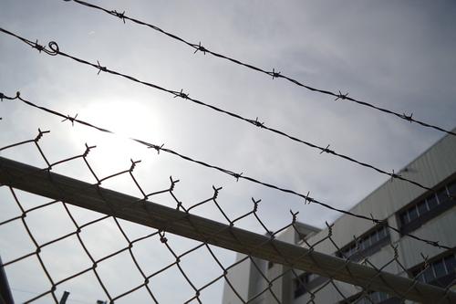 В США застрелили одного из заключенных, взявших в заложники надзирателя тюрьмы