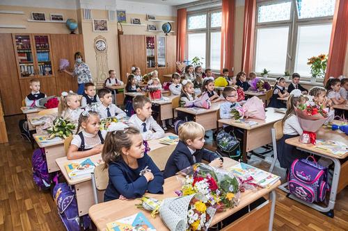 Новый порядок записи ребенка в первый класс вступает в силу в России 1 апреля