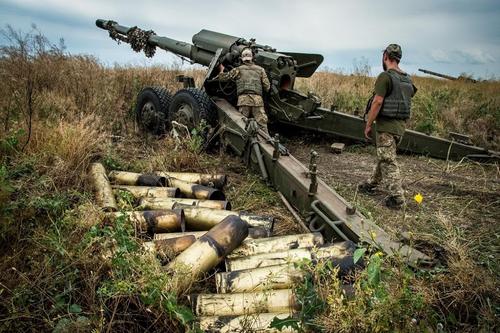 Экс-полковник Баранец: в случае атаки ВСУ по Крыму и в Донбассе Киев может потерять всю армию и половину Украины  