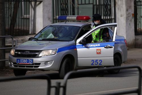 В Челябинске водитель открыл стрельбу на парковке из-за того, что не мог выехать
