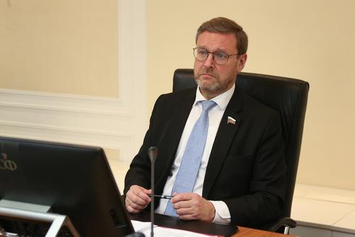 Сенатор Косачев заявил, что позиция Европы по Донбассу лишь «подливает масла в огонь»