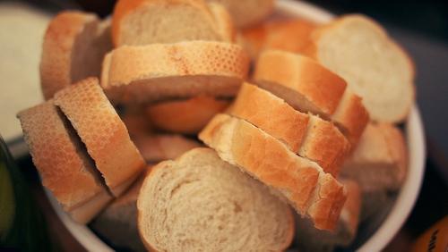 Врач-диетолог Ковальков назвал хлеб продуктом, который «убивает» человека каждый день