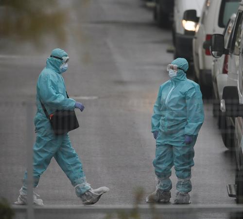 Более 8,6 тысяч случаев заражения коронавирусом  выявили в России за сутки 