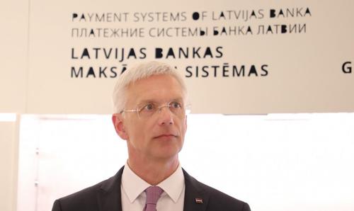 Экс-министр сообщения Латвии: Сегодня правительство работает в долг