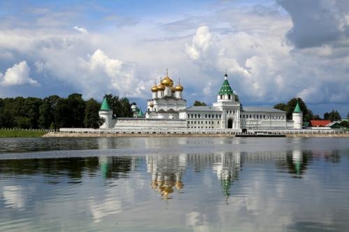 Целый ряд памятников архитектуры в России находится в аварийном и коллапсирующем состоянии