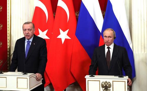 Эрдоган рассказал Путину о противоэпидемических мерах, принимаемых турецкими властями