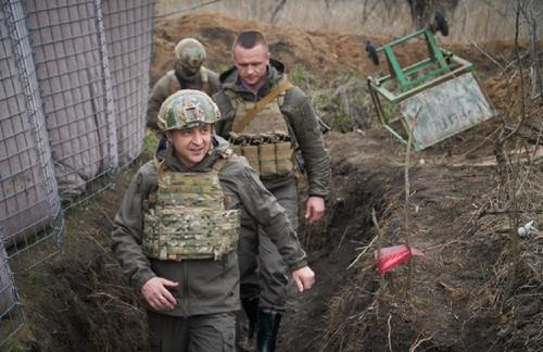 Зеленский выступил с призывом к новому перемирию в Донбассе