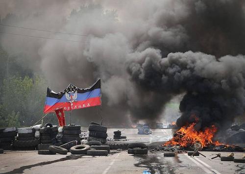 Задача Киева втянуть Россию в войну, но не воевать