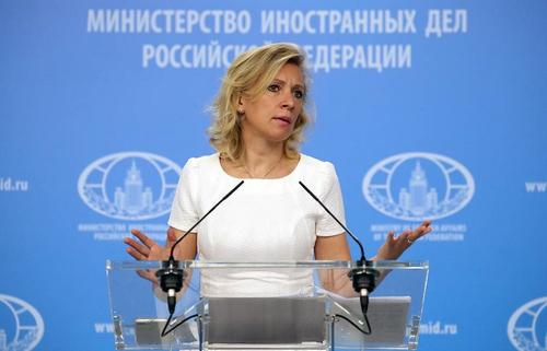 Захарова заявила об истерии в украинских СМИ: «Якобы в планах Москвы чуть ли не завтра напасть на Украину»