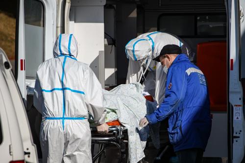 В России за сутки выявлено менее 9 тысяч новых случаев заболевания коронавирусом 