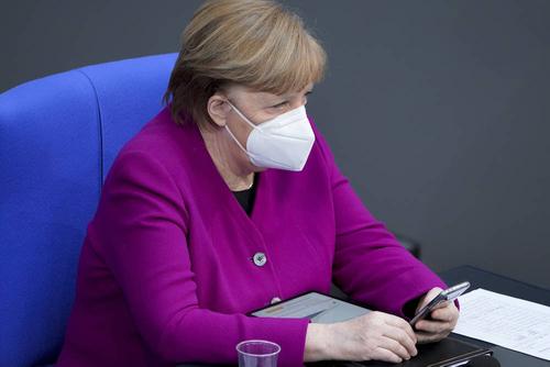 Меркель заявила, что третья волна пандемии COVID-19 в Германии стала «самой жесткой»