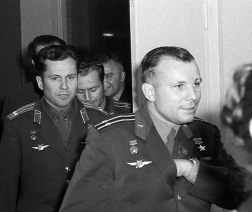 Космонавт Волынов: Никто не знал, кто первым полетит в космос - Гагарин или Титов 