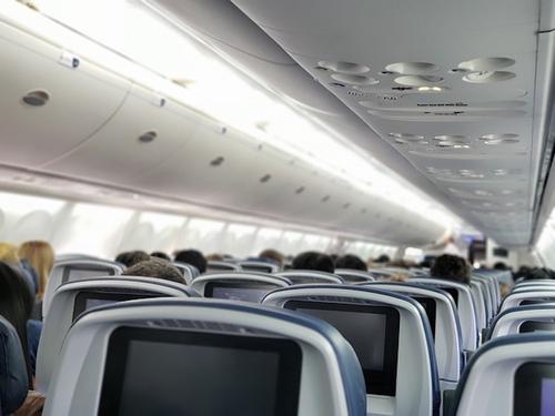 Летевший из Москвы в Анталью самолет совершил вынужденную посадку в Краснодаре