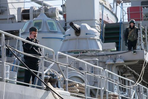 Sina: военные корабли Украины «оказались в ловушке» из-за временной блокировки Россией Керченского пролива