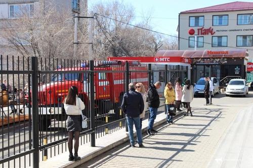 Школы и ТЦ эвакуировали в Хабаровске из-за лжеминирования 