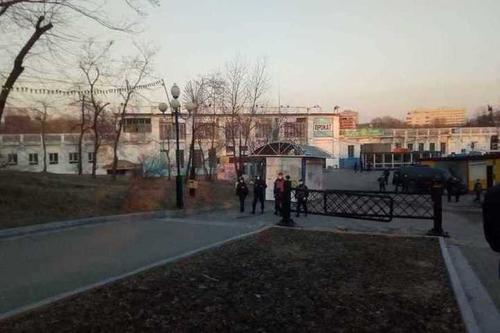 В Хабаровске несогласованный митинг переместился с площади в парк «Динамо»
