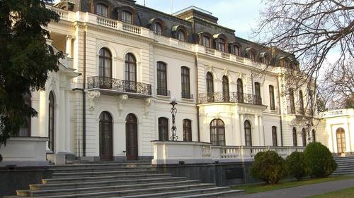Чехия ограничила число сотрудников посольства России в стране