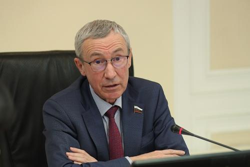 Андрей Климов назвал заявления Чехии «тявканьем в пользу США»