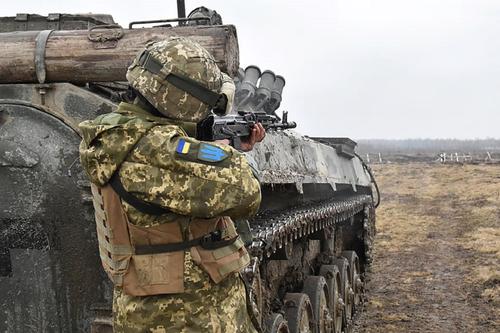 Экс-помощник министра обороны Украины Селиванов назвал способ прекратить гражданскую войну в Донбассе