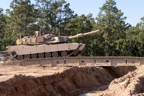 Опубликовано видео уничтожения хуситами американского M1 Abrams из российского комплекса «Конкурс»