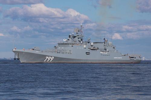 Сайт Avia.pro: Россия блокировала все подступы к Крыму военным флотом из 20 кораблей 