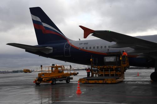 Самолет Boeing 738  рейса Оренбург-Москва вернулся в аэропорт вылета по технической причине