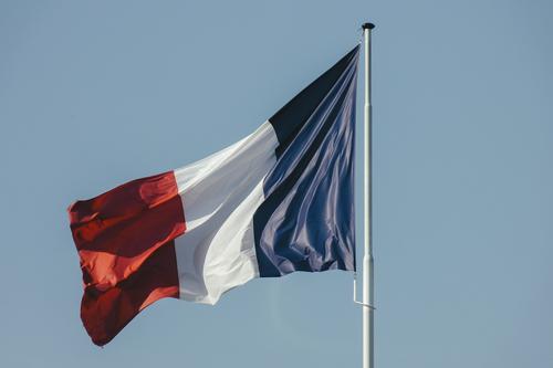 Глава МВД Франции оценил открытое письмо военных к властям